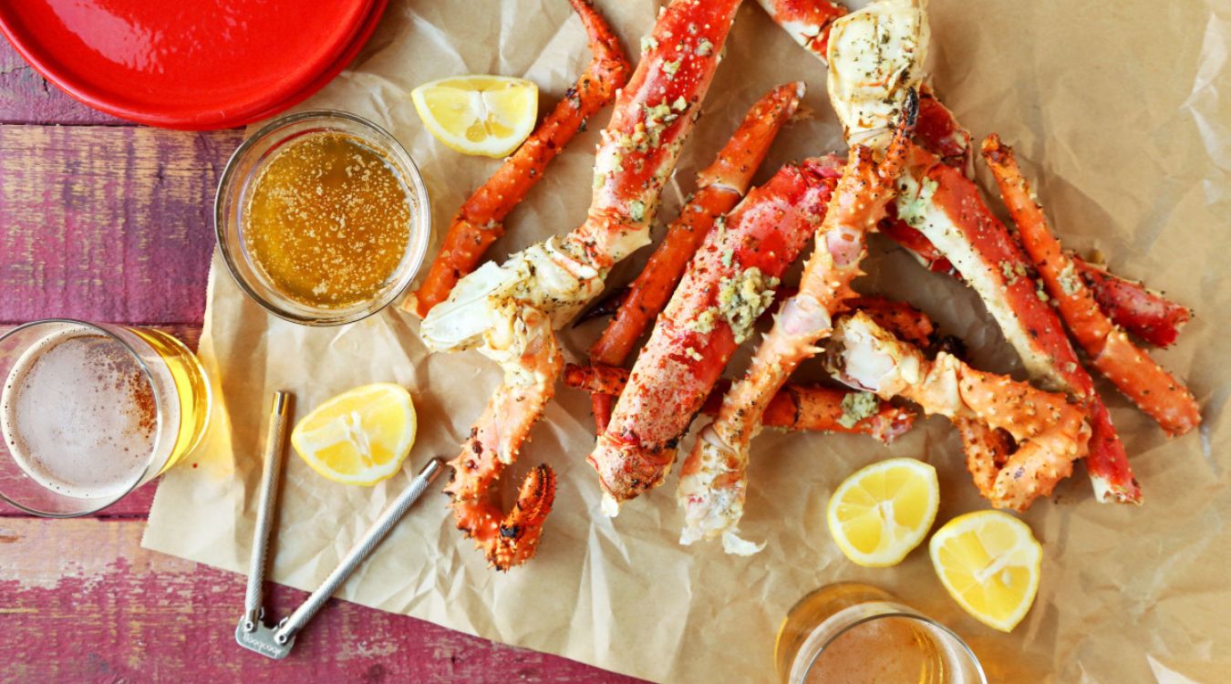 crab-legs-with-garlic-butter-sauce-recipe