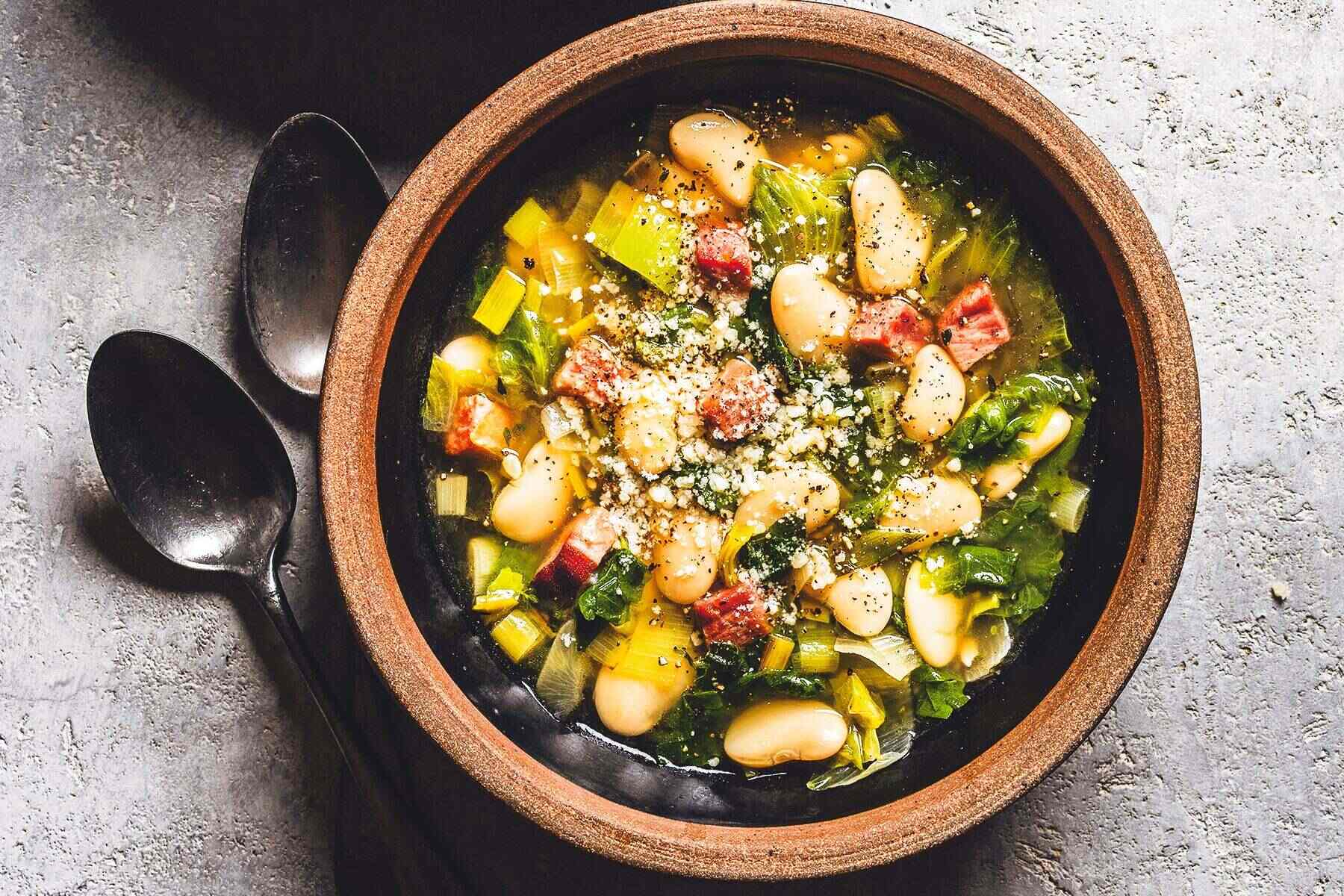 escarole-and-beans-recipe