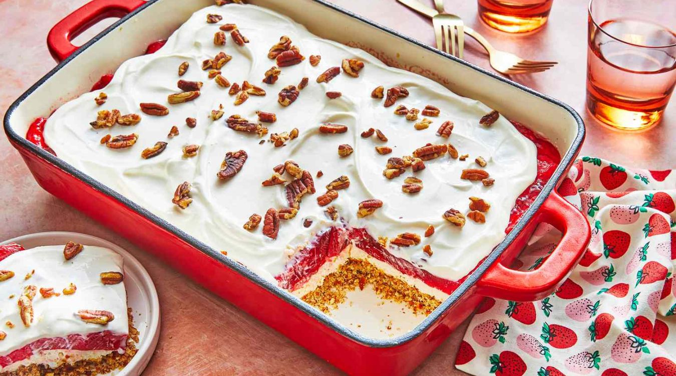 strawberry-pretzel-salad-recipe